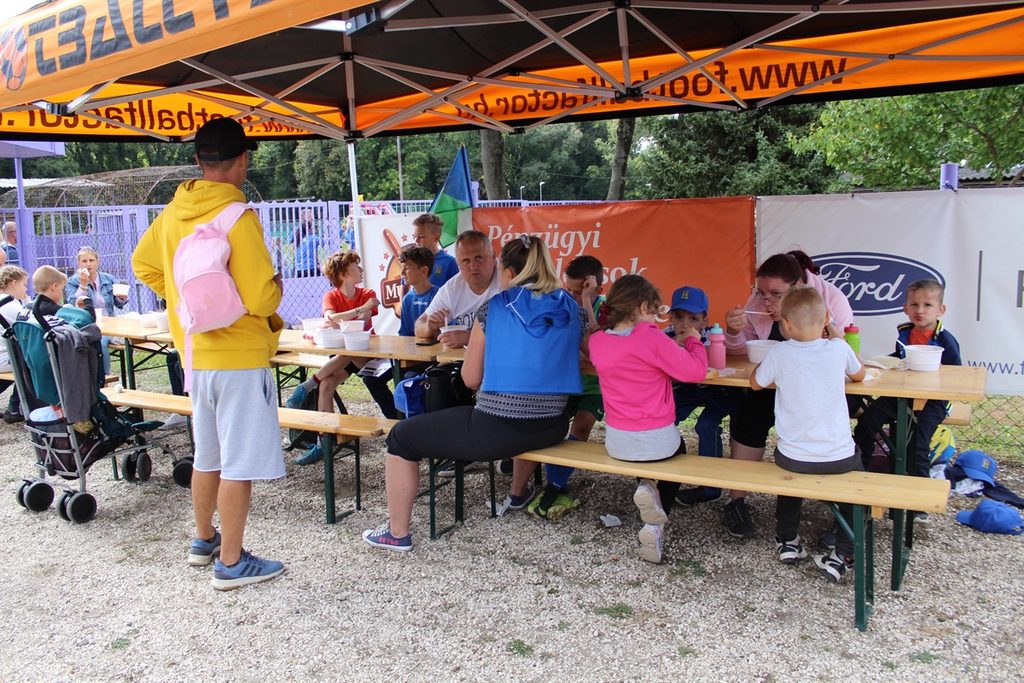 Fót Város első Sportválasztó családi napja img 7128 (1)
